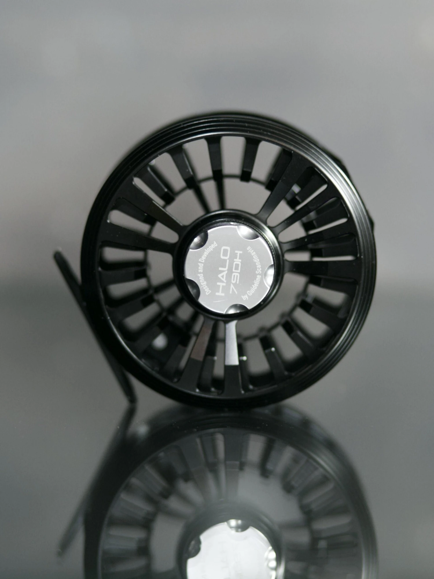 Guideline Halo DH Fliegenrolle Black Stealth 6 Guideline Halo DH Fliegenrolle Black Stealth – Bild 4